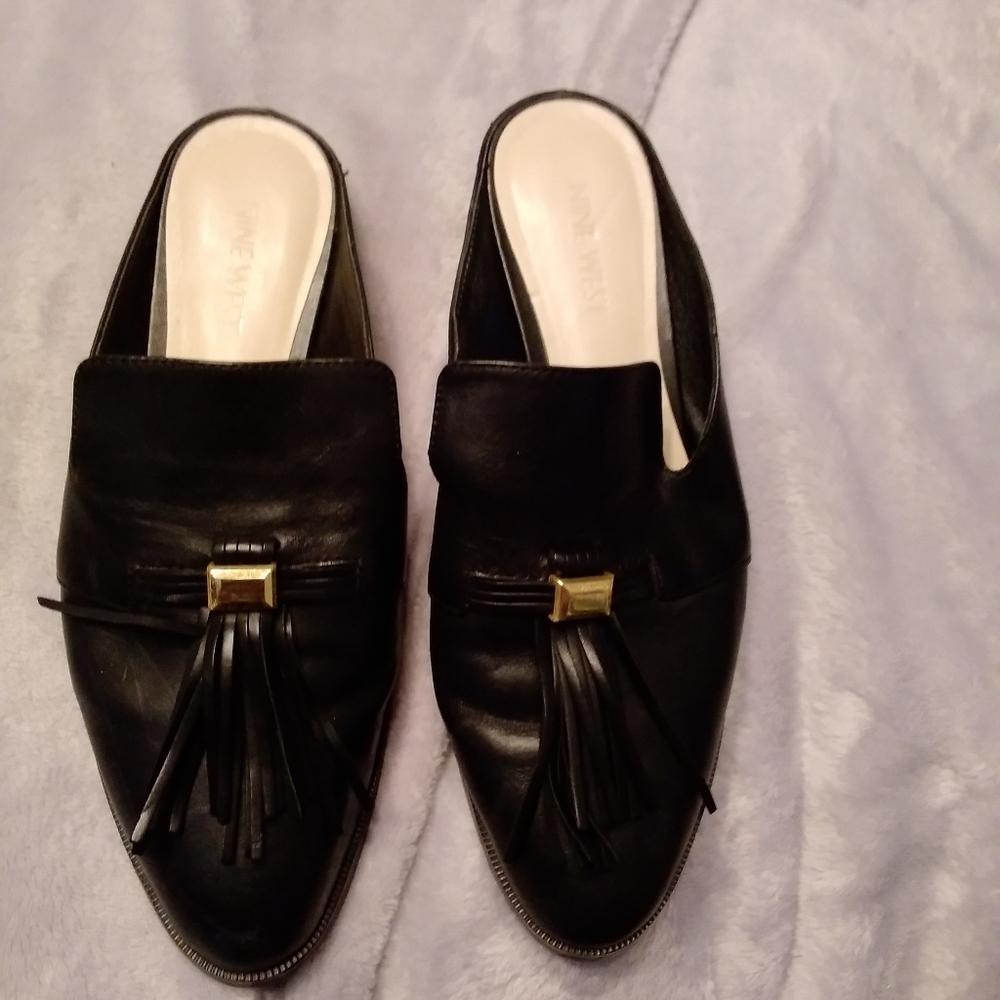 Shoes - Picture 3 of 3